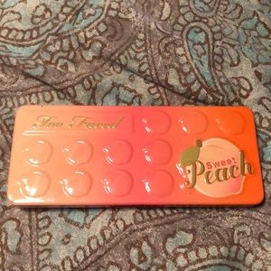 Two Faced Sweet Peach Palette